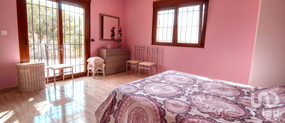 Chalet 5 habitaciones de 420 m² en Albatera (03340)