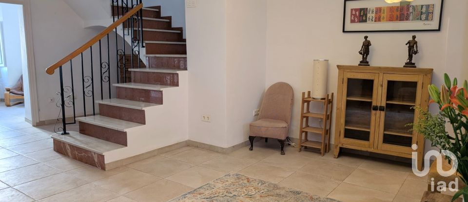 Village house 4 bedrooms of 210 m² in Archidona (29300)