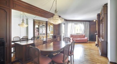 Pis 4 habitacions de 136 m² a Barcelona (08010)