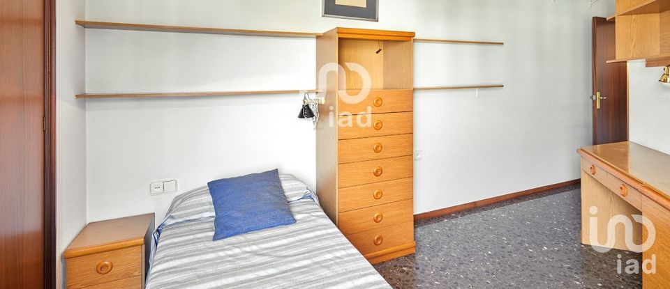 Pis 4 habitacions de 136 m² a Barcelona (08010)