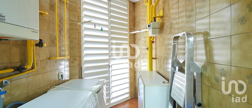 Pis 4 habitacions de 136 m² a Barcelona (08010)