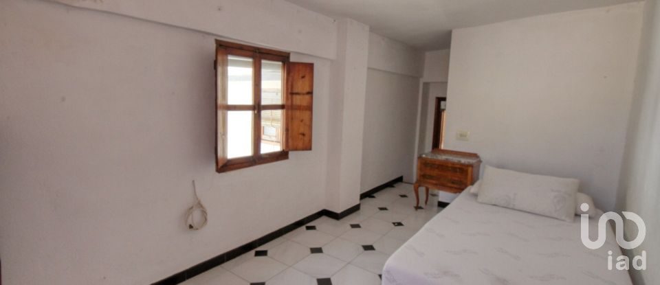 Maison de village 4 chambres de 186 m² à Oliva (46780)