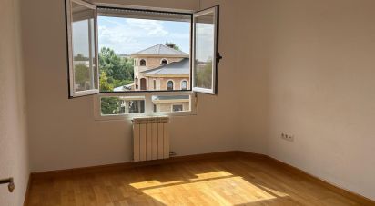 Pis 2 habitacions de 70 m² a Villaobispo de Las Regueras (24195)