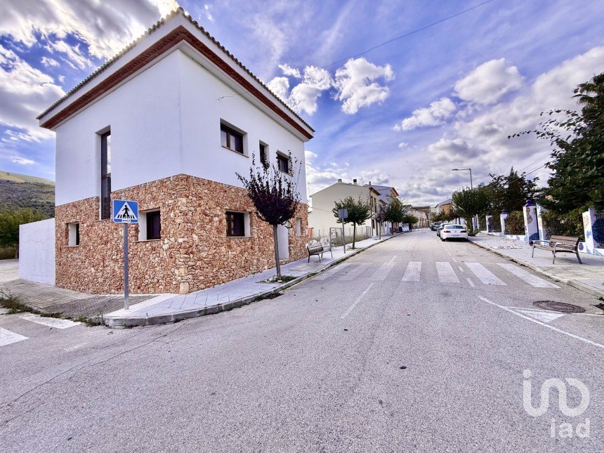 Casa 3 habitacions de 196 m² a La Vall D' Ebo (03789)