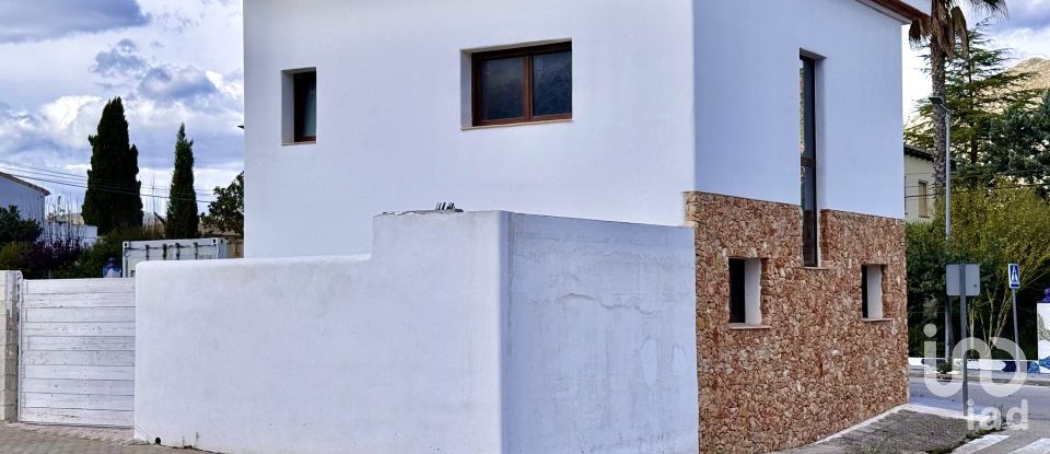 Casa 3 habitacions de 196 m² a La Vall D' Ebo (03789)