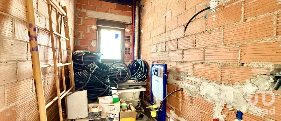 Casa 3 habitacions de 196 m² a La Vall D' Ebo (03789)