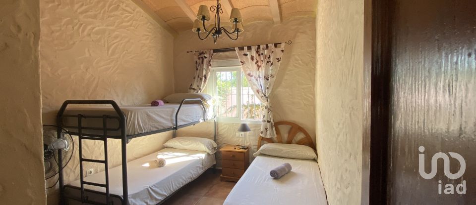 Chalet 13 habitaciones de 555 m² en Chiclana de la Frontera (11130)