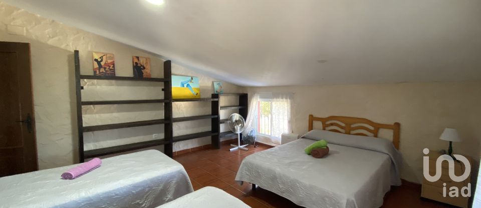 Chalet 13 habitaciones de 555 m² en Chiclana de la Frontera (11130)