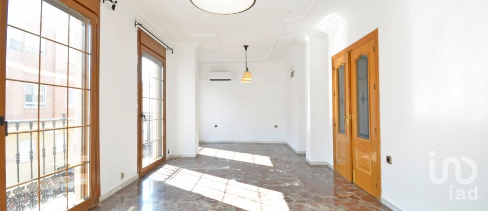 Appartement en maison 4 chambres de 314 m² à Sax (03630)