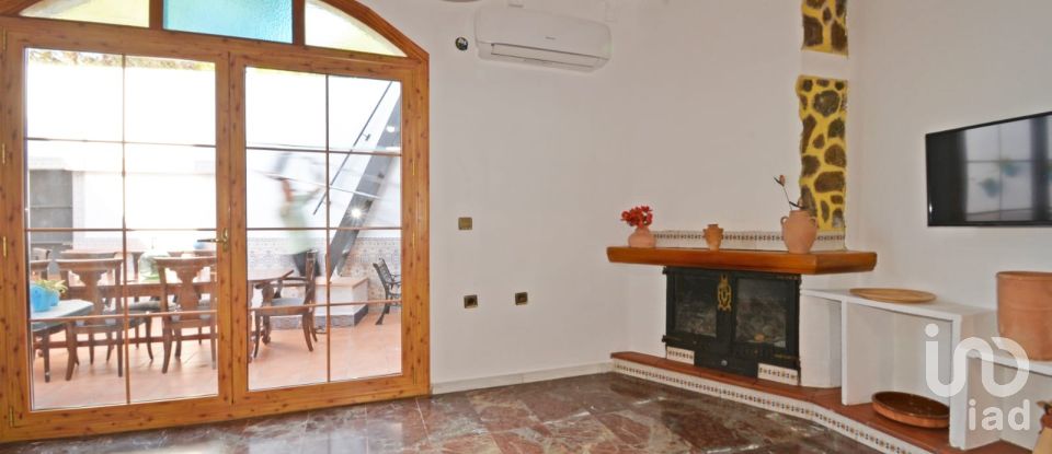 Appartement en maison 4 chambres de 314 m² à Sax (03630)