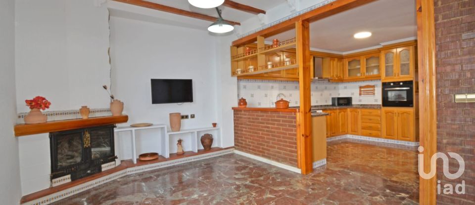 Appartement en maison 4 chambres de 314 m² à Sax (03630)