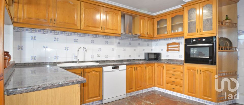 Appartement en maison 4 chambres de 314 m² à Sax (03630)