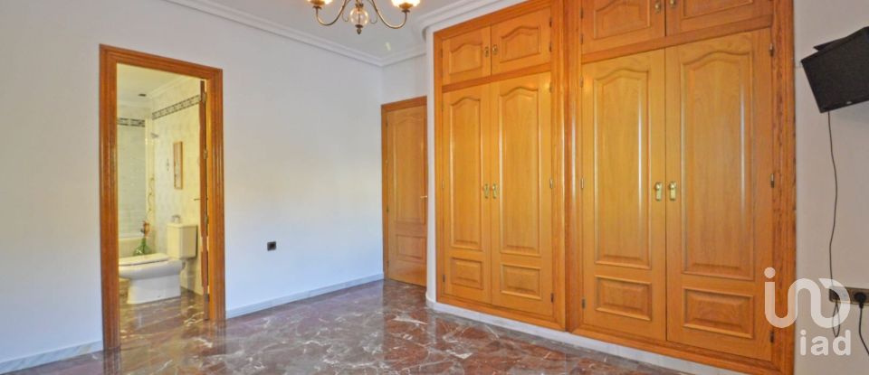 Appartement en maison 4 chambres de 314 m² à Sax (03630)