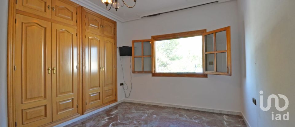 Appartement en maison 4 chambres de 314 m² à Sax (03630)