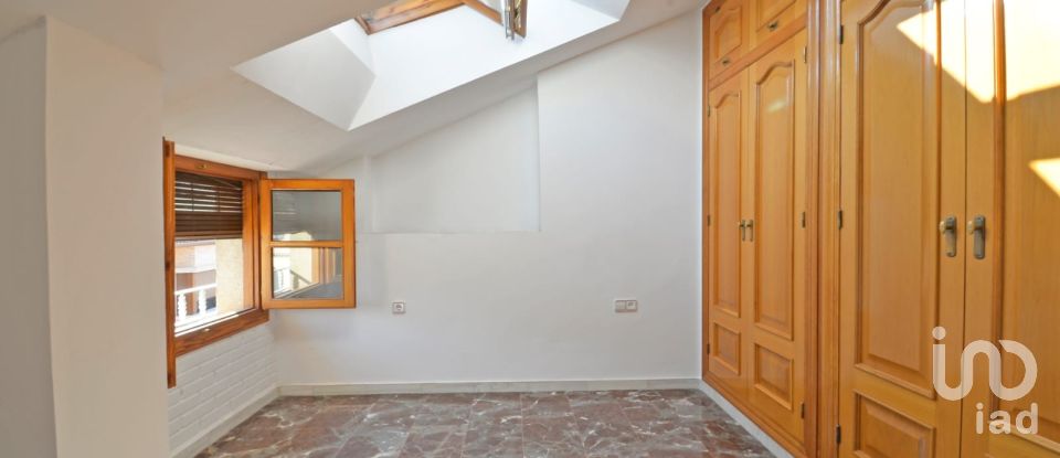 Appartement en maison 4 chambres de 314 m² à Sax (03630)