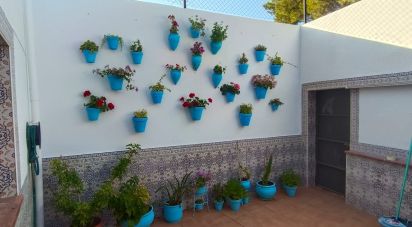 Apartment in house  4 bedrooms of 314 m² in Sax (03630)