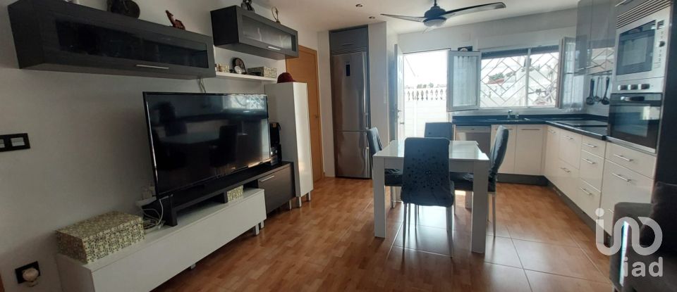 Casa 3 habitacions de 57 m² a Torrevieja (03184)