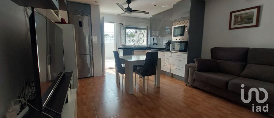 Casa 3 habitacions de 57 m² a Torrevieja (03184)