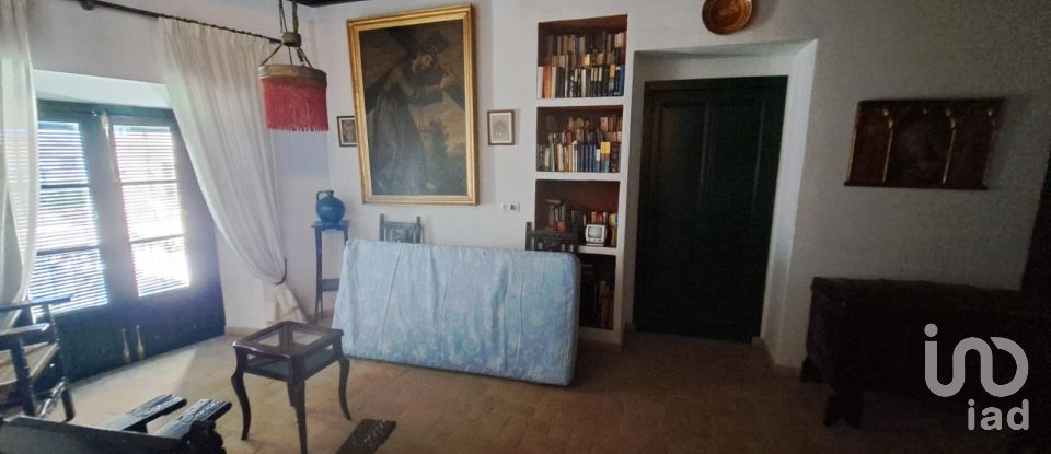 House 8 bedrooms of 606 m² in Villalba del Alcor (21860)