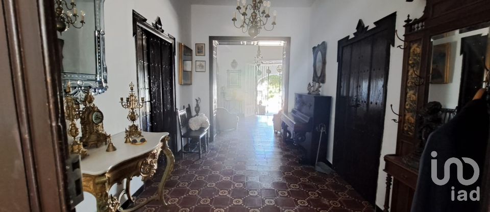 House 8 bedrooms of 606 m² in Villalba del Alcor (21860)