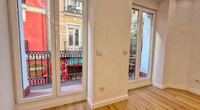 Apartment 2 bedrooms of 89 m² in Madrid (28004)
