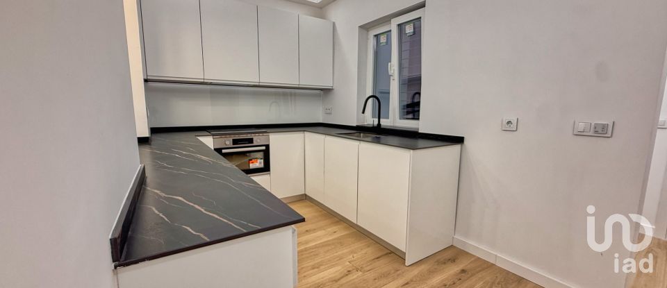 Pis 2 habitacions de 89 m² a Madrid (28004)