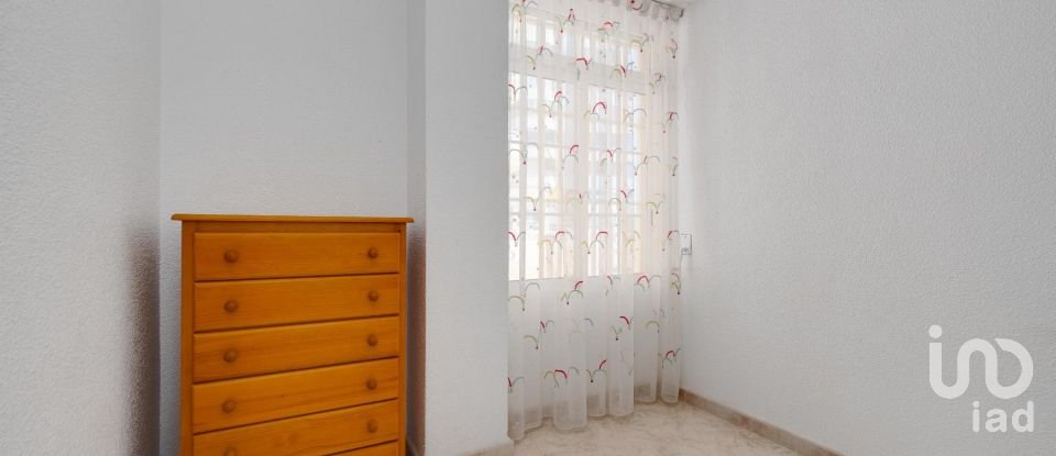 Piso 4 habitaciones de 146 m² en Torrevieja (03185)