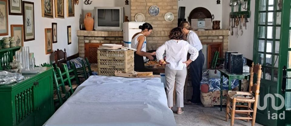 House 8 bedrooms of 606 m² in Villalba del Alcor (21860)