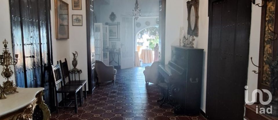 House 8 bedrooms of 606 m² in Villalba del Alcor (21860)