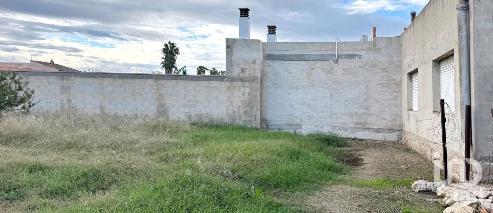 Terreno urbano de 689 m² en Deltebre (43580)