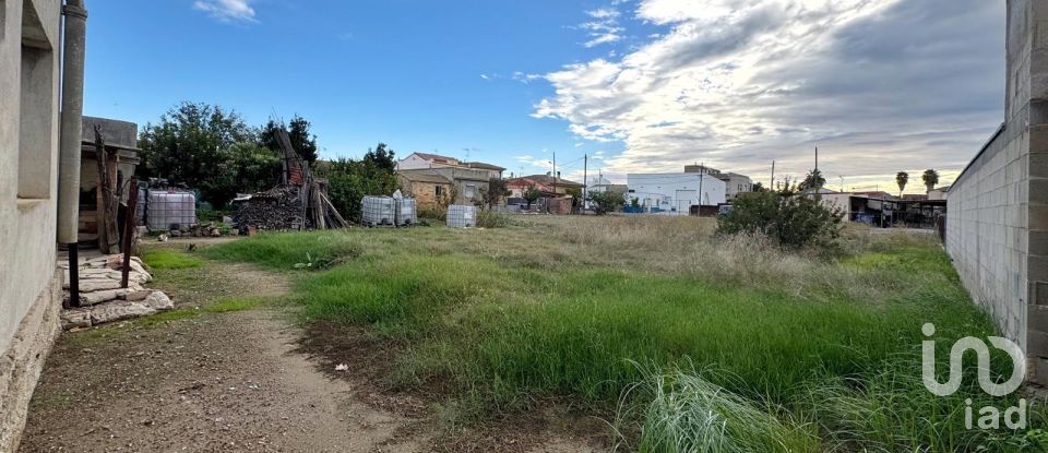 Terreno urbano de 689 m² en Deltebre (43580)