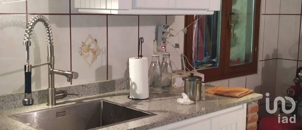 Casa rural 5 habitaciones de 230 m² en Los Tojos (39518)