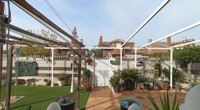 House 5 bedrooms of 262 m² in Meco (28880)