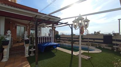 House 5 bedrooms of 262 m² in Meco (28880)