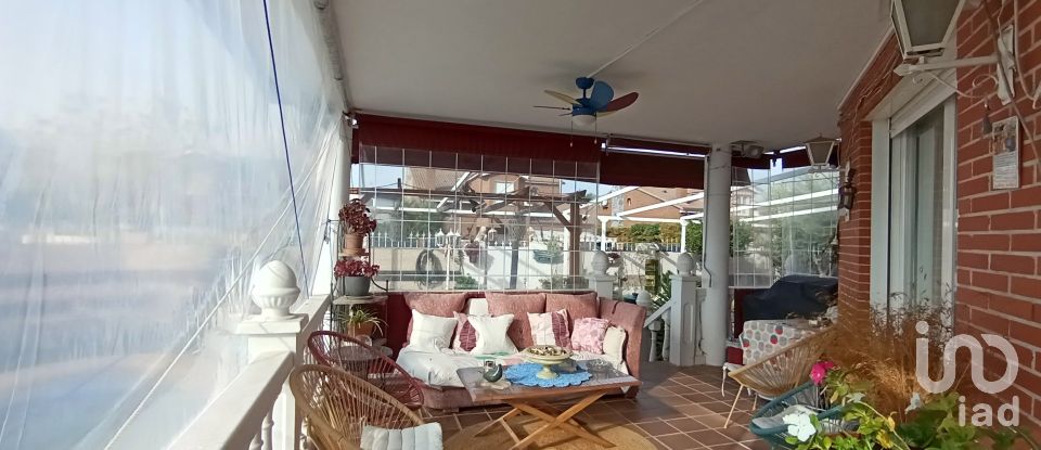 Casa 5 habitaciones de 262 m² en Meco (28880)