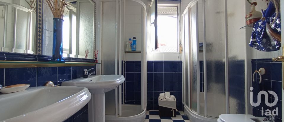 Casa 5 habitaciones de 262 m² en Meco (28880)