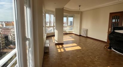 Piso 3 habitaciones de 165 m² en Huelva (21002)