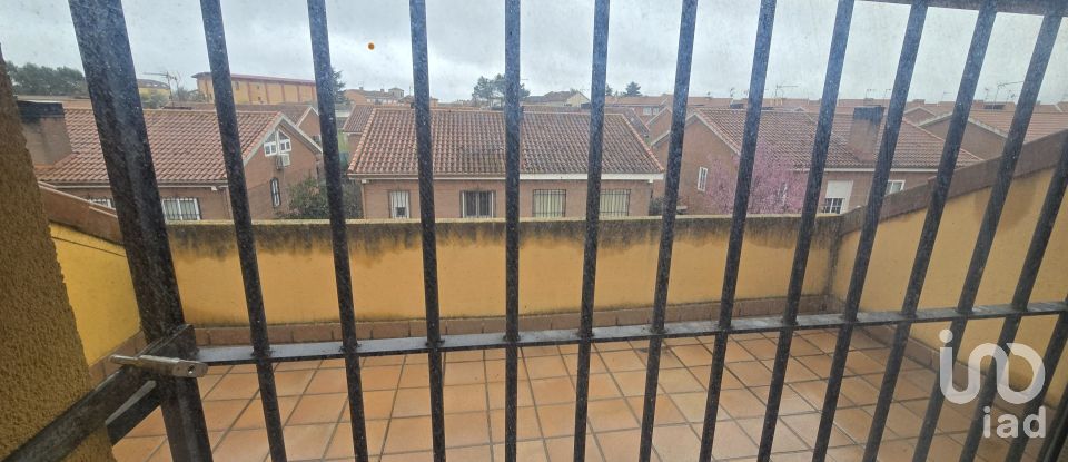 Casa 4 habitacions de 245 m² a Pioz (19162)