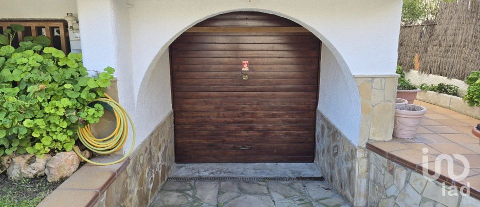 Casa 4 habitacions de 214 m² a Segur de Calafell (43882)