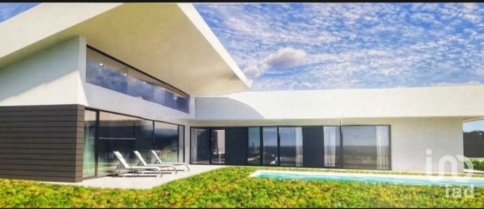 Terreno urbano de 3.075 m² en Zaramillo (48820)