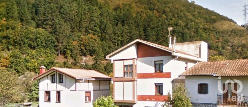 Terreno urbano de 3.075 m² en Zaramillo (48820)