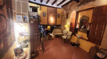 Lodge 6 bedrooms of 432 m² in Valderrobres (44580)