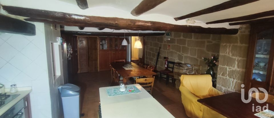 Casa rural 6 habitaciones de 432 m² en Valderrobres (44580)