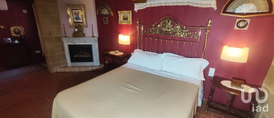 Casa rural 6 habitaciones de 432 m² en Valderrobres (44580)