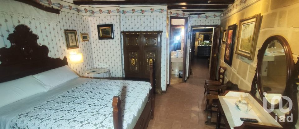 Casa rural 6 habitaciones de 432 m² en Valderrobres (44580)