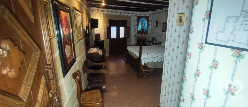 Casa rural 6 habitaciones de 432 m² en Valderrobres (44580)