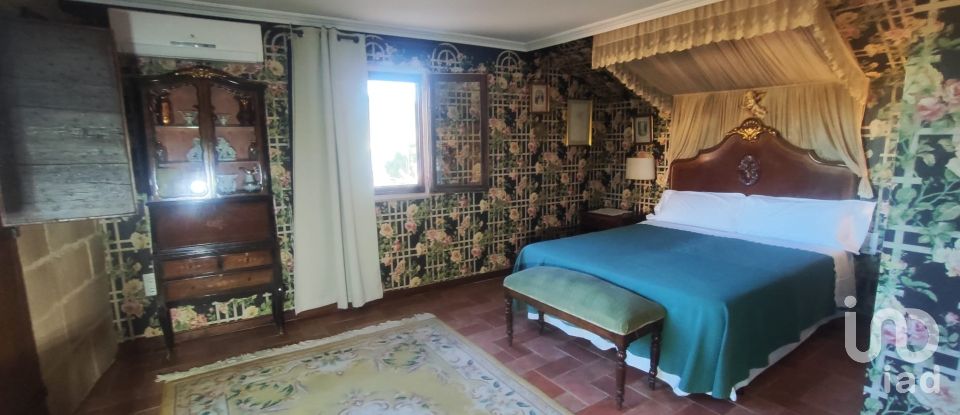 Casa rural 6 habitaciones de 432 m² en Valderrobres (44580)