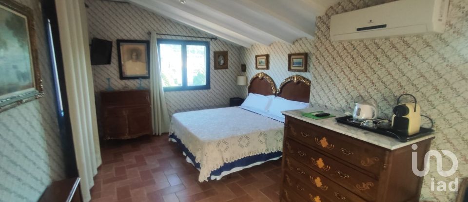 Casa rural 6 habitaciones de 432 m² en Valderrobres (44580)