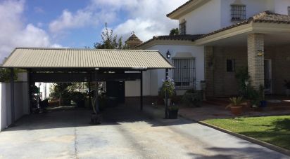 Chalet 5 habitaciones de 265 m² en Chiclana de la Frontera (11130)