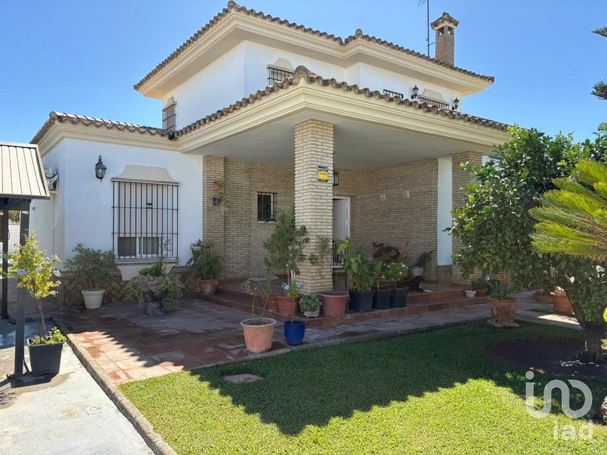 Chalet 5 habitaciones de 265 m² en Chiclana de la Frontera (11130)